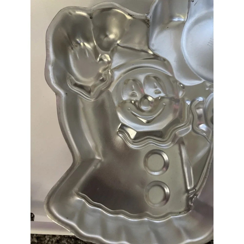 Vintage 1981 Wilton Circus Clown with Balloon Birthday Cake Pan 1981 #502-3193